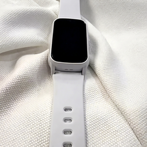Reloj Inteligente de Última Generación con Funciones Futuras: Pantalla Holográfica de Salud con IA Predictiva, Interfaz Neural y Superposición AR - Product Image 1