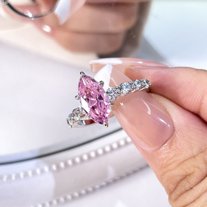 ขายส่งแหวนแต่งงานแฟนซีแบบขายส่งจำนวนมาก แหวนเพชร CZ ทรงมาร์คีส์สีขาวใสและชมพู สำหรับผู้หญิง แหวนหมั้นแฟชั่น - Product Image 2