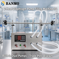 Machine de remplissage de liquides à double tête BANMO avec contrôle indépendant de la vitesse des pompes pour une double sortie par cycle