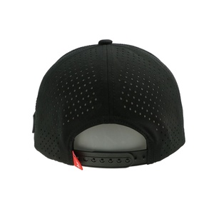 Gorra Trucker Personalizada de 6 Paneles, de Goma PVC, con Logotipo Impermeable, Corte Láser, Perforada, con Visera Curva y Cierre a Presión - Product Image 5