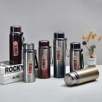 Thermos en acier inoxydable moderne OEM, bouteilles d'eau de sport pour l'escalade en plein air avec couvercle sans BPA