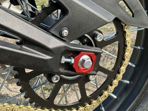 Motocicleta Todoterreno BSE EZ-1 con Motor sin Escobillas de 5.5KW, Batería de Litio Ternaria de 60V36Ah, 75KM/H, Bicicleta Eléctrica Todoterreno Económica para Adultos - Product Image 4