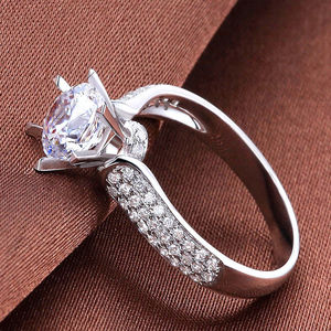 Anello con Cristallo a Stella per Donne, Tono Argento, Elegante Accessorio Moda per Uso Quotidiano e Feste - Product Image 1
