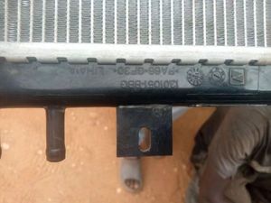 Accesorios para automóviles Repuestos para automóviles <span class=keywords><strong>Faro</strong></span> izquierdo Ventilador <span class=keywords><strong>de</strong></span> refrigeración AC Condenseur para DFM Dongfeng EX1 Alta calidad Más descuentos - Product Image 6