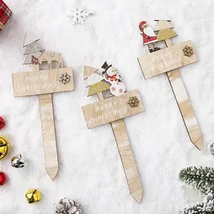 2024 nuevos adornos navideños de Reno de madera de pie adorno navideño de madera adornos de árbol de Navidad de madera personalizados