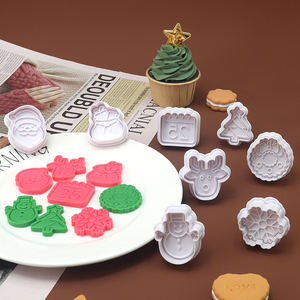 Giáng sinh mini 3D mô hình nhựa <span class=keywords><strong>Cookie</strong></span> cutter Baking Pastry công cụ bao gồm biểu tượng tùy chỉnh nướng khuôn bánh fondant trang trí - Product Image 3