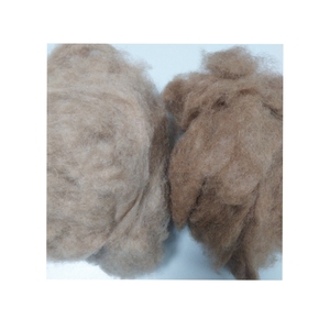 Différents types de fibres de chameau prix <span class=keywords><strong>du</strong></span> <span class=keywords><strong>marché</strong></span> chinois matériau de meilleure qualité compétitif le <span class=keywords><strong>moins</strong></span> cher à vendre - Product Image 1