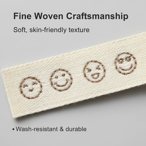 ป้ายติดชายเสื้อยืด ป้ายโลโก้แบบกำหนดเอง ป้ายเย็บติดชายเสื้อแบบไม่ทอ ซักได้ สำหรับเสื้อผ้า - Product Image 2