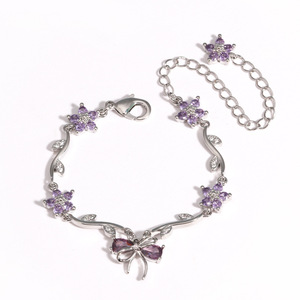 Pulsera de Lujo con Microincrustaciones de Circonia, Estilo Minimalista, Accesorio con Forma de Árbol Completamente Adornado con Diamantes - Product Image 4