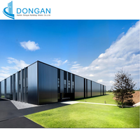 Structure en acier à haute capacité de charge pour entrepôt et hangar industriel avec construction à ossature métallique pour le stockage d'équipements lourds