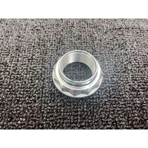 Écrou d'arbre de transmission BMW E70 33411133785 en acier argenté pour remplacement et réparation - Product Image 1