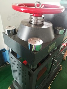 Machine d'essai de compression automatique 2000-3000 kN EN ASTM pour blocs de béton et cylindres - Product Image 5