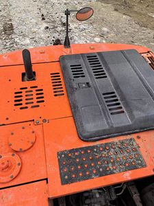 รถขุดตีนตะขาบ ZX200-3มือสองสภาพดีมี20ตันชิ้นส่วนมอเตอร์และเครื่องยนต์ - Product Image 4