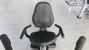 Fábrica de equipos de fitness Venta al por mayor Bicicleta reclinada magnética Bicicleta de ciclismo estática - Product Image 5