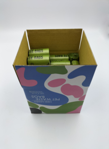 Vente en gros 50 rouleaux de sacs à crottes de chien compostables vert foncé écologique et durable transporteur en plastique style dessin animé élimination des déchets d'animaux de compagnie - Product Image 3