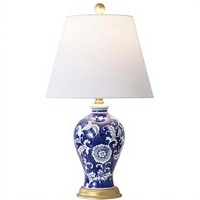 Lampe en céramique de style campagnard français de 24 pouces, motif floral, bleu marine et blanc, style chinoiserie, pot à gingembre, abat-jour en lin, doré