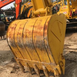 Excavadora Komatsu PC220-8 de Segunda Mano, 22 Toneladas, Modelo 2023, Capacidad de Cucharón de 1m, Maquinaria Original de Japón para Video de Informe - Product Image 3