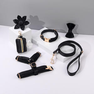 ファッションベルベット調節可能な犬の首の首輪高級ハーネス無し金属製バックル付き引き込み式のカスタムペットハーネス - Product Image 6