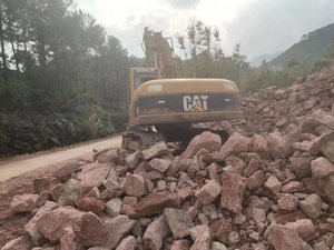 Le Japon a fabriqué une excavatrice Caterpillar 320C d'occasion d'occasion de marque célèbre 320CL 320DL 320BL avec composants de base moteur et moteur - Product Image 4