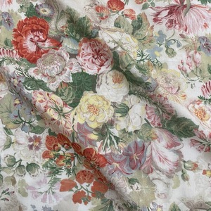 Tissu en coton 100% imprimé numérique floral personnalisé de qualité supérieure, respirant, doux pour la peau, en popeline de coton pour robe femme - Product Image 3
