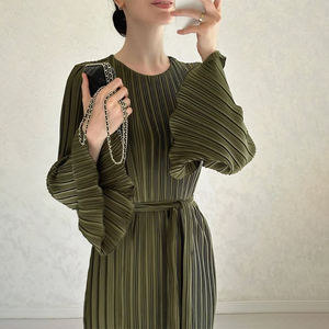 Nuovo Design modesto abito musulmano manica svasata fabbrica all'ingrosso abito lungo pieghettato abbigliamento musulmano - Product Image 5