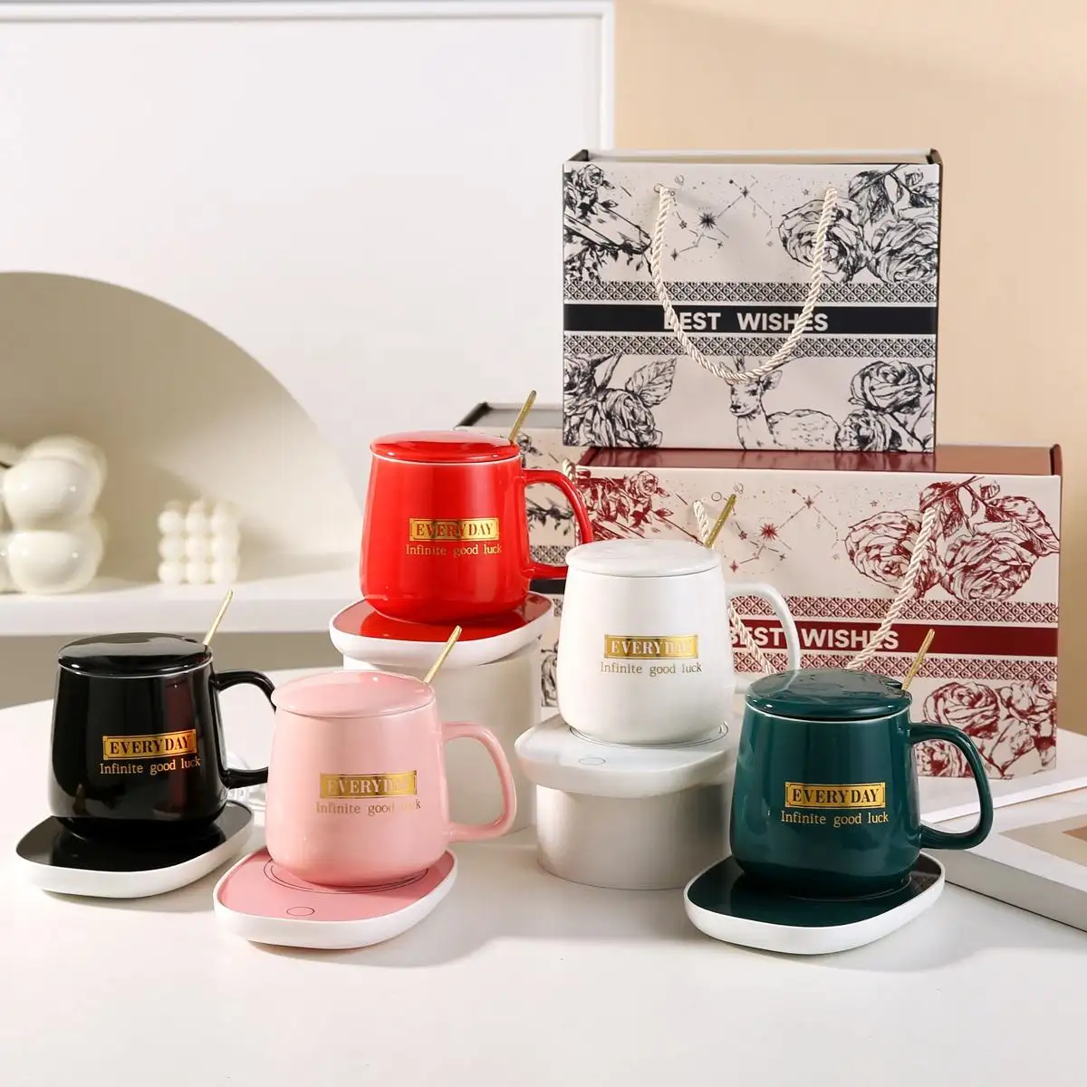 Set hadiah bisnis alas pemanas kontrol suhu, penghangat cangkir kopi pintar dengan Logo kustom hadiah pernikahan untuk tamu