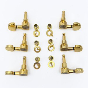 Un ensemble de 6 boutons de guitare dorés haut de gamme (3 à gauche et 3 à droite) avec des vis, adaptés à un accordage de guitare durable. - Product Image 4