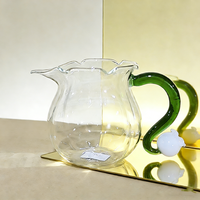 Pichet en verre personnalisé avec logo, motif muguet, en borosilicate, avec bec verseur en forme de fleur, pour café et maison