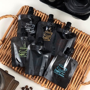 Bolsas de Líquido Transparentes Negras con Boquilla, para Bebidas Frías, Envases Desechables para Café Concentrado de 50 ml - Product Image 4