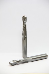 2つのフルートカーバイドCNCボールノーズ粗削りエンドミルウッドCNC丸型鼻カッター - Product Image 4