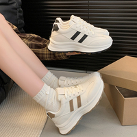 Chaussures de sport pour femmes, tendance et stylées, plates décontractées, style allemand, polyvalentes pour la course à pied