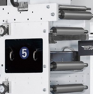 آلة طباعة الملصقات فليكسو، آلة طباعة صناعية كبيرة الحجم لأكواب الورق والأكياس المطبوعة واحتياجات التغليف - Product Image 5