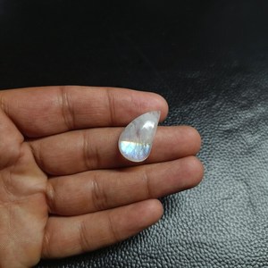Pierre de Lune Arc-en-ciel Naturelle Cabochon 5.06 Carats 25x14mm Pierre Précieuse Non Montée Certifiée Qualité Excellente Fournisseur en Gros - Product Image 3