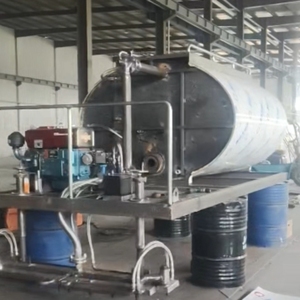 Serbatoio Personalizzato per Spruzzatura di Bitume e Asfalto con Controllo PLC, Pompa ad Alta Efficienza 50000L/H, Macchinario per Pavimentazione Stradale - Product Image 2