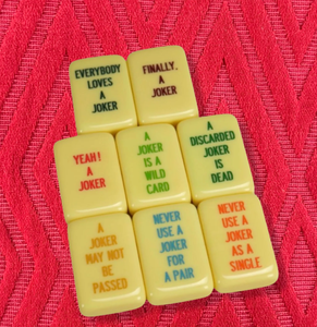Juego de Mahjong de Resina con Temática de las Cuatro Estaciones, Patas Metálicas Plegables, Personalizable de Fábrica, Disponible para Pre-orden, Estilo Americano, Juego Familiar para 4 Jugadores - Product Image 1