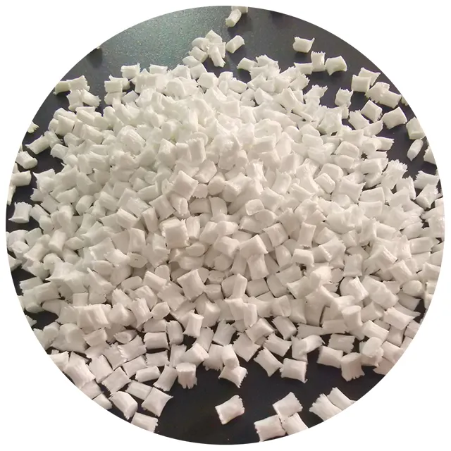 Particules PBT renforcées GF15 GF20 Matériau composite 10% 20% Composés d'injection PBT en fibre de verre