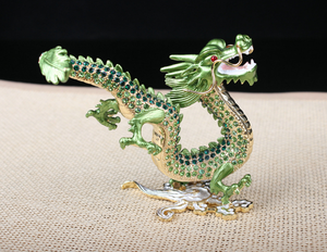 Esmalte de peltre Regalos de negocios de gama alta Zodiaco Diamante completo Metal Dragón Adornos de oficina Regalo DE BODA Estatua de dragón - Product Image 3