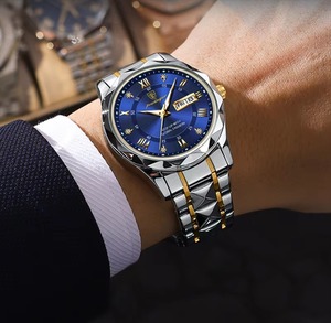 Nuovi <span class=keywords><strong>Orologi</strong></span> al Quarzo di Lusso <span class=keywords><strong>da</strong></span> <span class=keywords><strong>Uomo</strong></span> Verde Argento Nero Oro Cinturino in Acciaio Inossidabile Impermeabile Orologio <span class=keywords><strong>da</strong></span> Polso alla Moda per Uomini - Product Image 3
