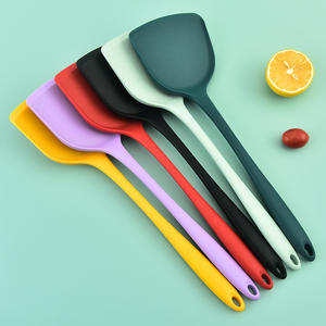 Spatule en silicone de style <span class=keywords><strong>chinois</strong></span> classique lumière antiadhésive <span class=keywords><strong>ustensile</strong></span> de cuisine domestique outil de cuisson et de <span class=keywords><strong>pâtisserie</strong></span> essentiel de cuisine - Product Image 4