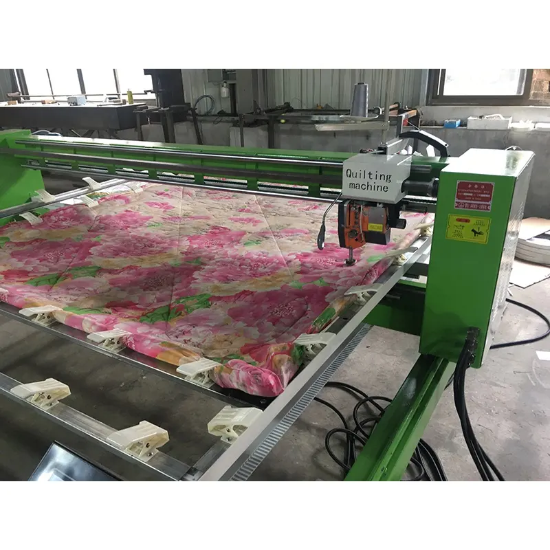 China Matras Borduur Naaimachine Voor Dekbed Industriële Computergestuurde Multineedle Enkele Naald Quiltmachine