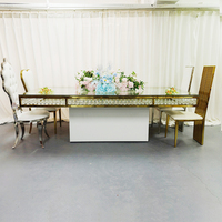 Salle de réception d'hôtel exquise, salle de banquet rectangulaire en verre transparent, table de mariage en cristal, adaptée à diverses occasions