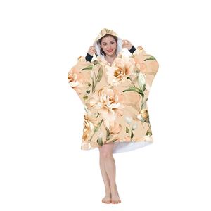 Couverture à capuche en sherpa surdimensionnée personnalisée Oodie, couverture en polaire tricotée portable avec logo - Product Image 1