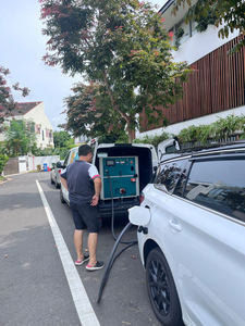 Nouveau chargeur de batterie mobile pour véhicules électriques, protection IP54, refroidissement, puissance 60 kW, charge rapide et sécurisée en bord de route, 75 kWh - Product Image 4