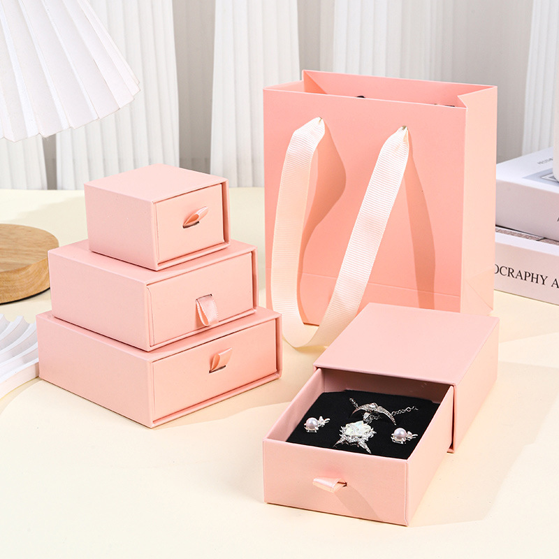 Scatola con cassetto rosa