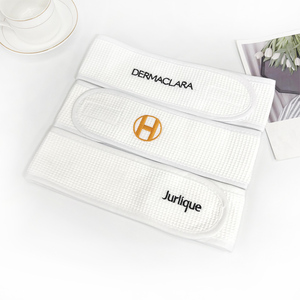 Nhà Sản Xuất Tùy Chỉnh Thiết Kế 100% Bông Waffle Tùy Chỉnh Thêu Logo Spa Trang Điểm Hairband Tinh Khiết Bông Mặt Có Thể Giặt <span class=keywords><strong>Headband</strong></span> - Product Image 5