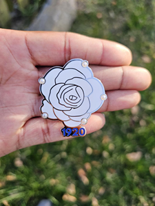 Broche en émail blanc personnalisée avec rose, accessoires de sororité Zeta Phi Beta, broche de sororité, broche de la fraternité, broche de revers - Product Image 2