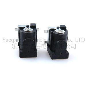 Prise de courant Yueqing Tiyue DC-050, connecteur femelle 4 broches à montage en surface, 12V, plastique, pour usage audio-vidéo - Product Image 4