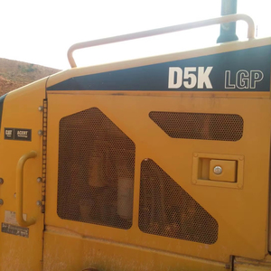 Topadoras Usadas Caterpillar D5K Originales de Japón en Buen Estado a la Venta - Product Image 1