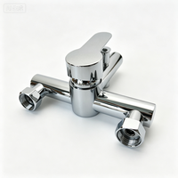 Mitigeur de bain et de douche moderne en acier inoxydable, robinet de bain chromé avec noyau en céramique, double fonction eau chaude et froide, fixation murale