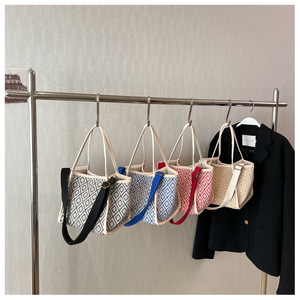 Sac fourre-tout à bandoulière pour femme, nouvelle mode, haute qualité, prix abordable, fermeture éclair, résistant à l'eau, Tanjing - Product Image 2